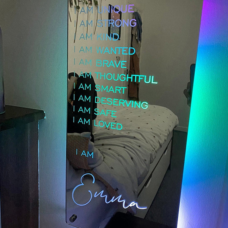 ✨【Aangepaste naam LED-verlichtingsspiegel】——Verlicht uw naam en verlicht uw wereld! ✨