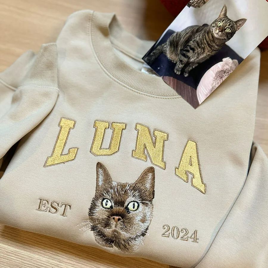 Custom geborduurde sweaters met dierenportrette