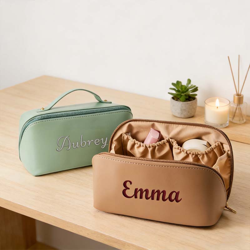 Gepersonaliseerde geborduurde make-uptas