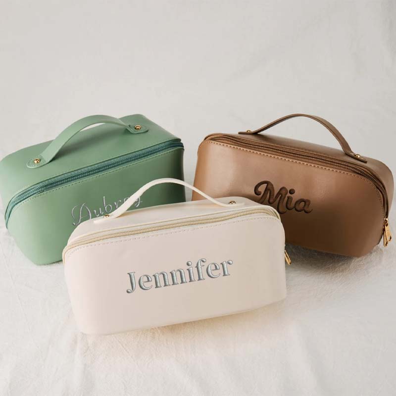 Gepersonaliseerde geborduurde make-uptas