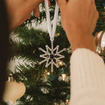 Gepersonaliseerd Projectie Ornament Aangepaste foto Sneeuwvlok Kerst Ornament Gifts