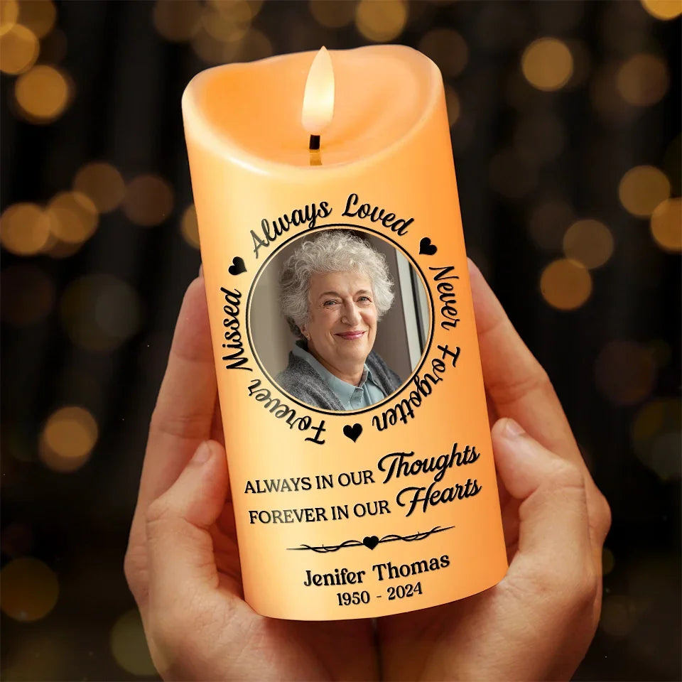 Custom Photo Always In Our Thoughts - Herdenking Gepersonaliseerde Custom LED Kaars - Kerstcadeau, Medeleven Cadeau voor Familieleden