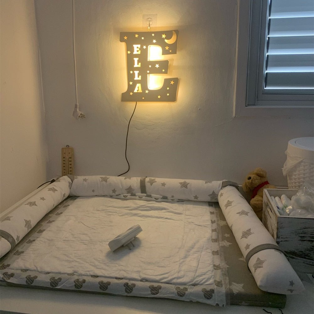 Gepersonaliseerd houten alfabet nachtlampje met naam